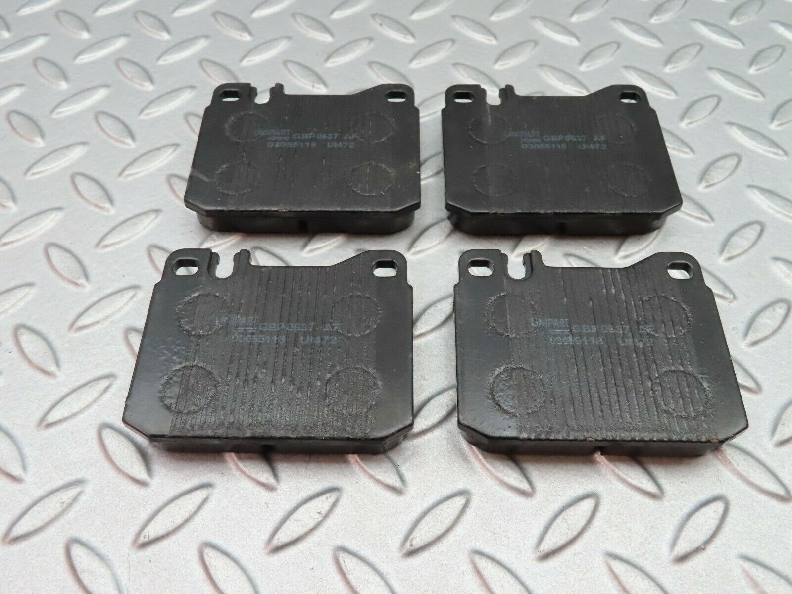 5205 Mercedes-Benz R107 350SL Coupe Front Brake Pads Uniparts GBP 0637 AF New