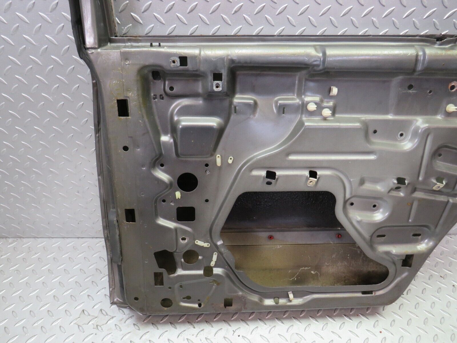 36223 Mercedes-Benz W126 420SE Rear Right Door
