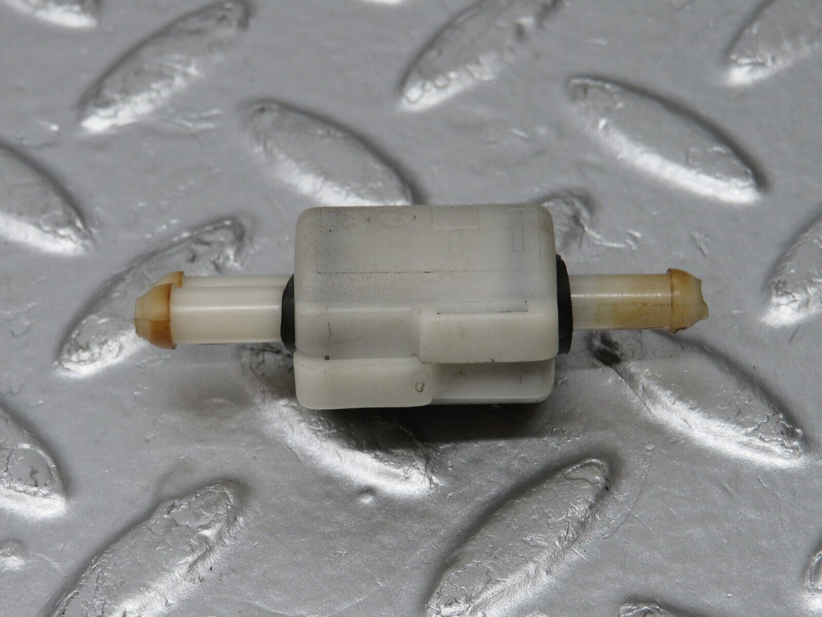 33481 Mercedes-Benz W202 C180 Windscreen Washer Valve