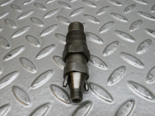 28504 Mercedes-Benz S123 240D Wagon Fuel Injector Bosch KCA30S35/4