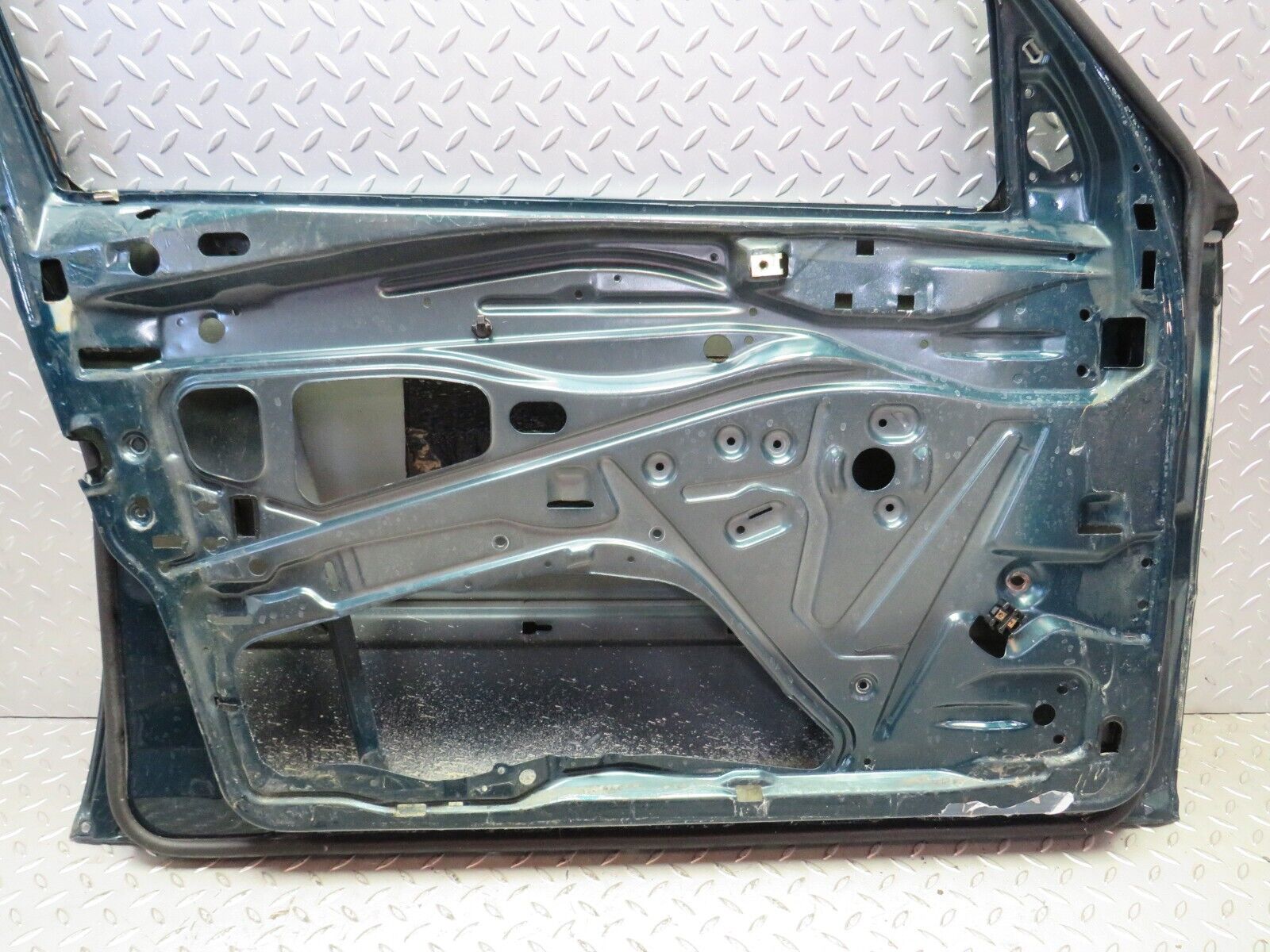 27731 Mercedes-Benz S124 300TE Wagon Front Left Door