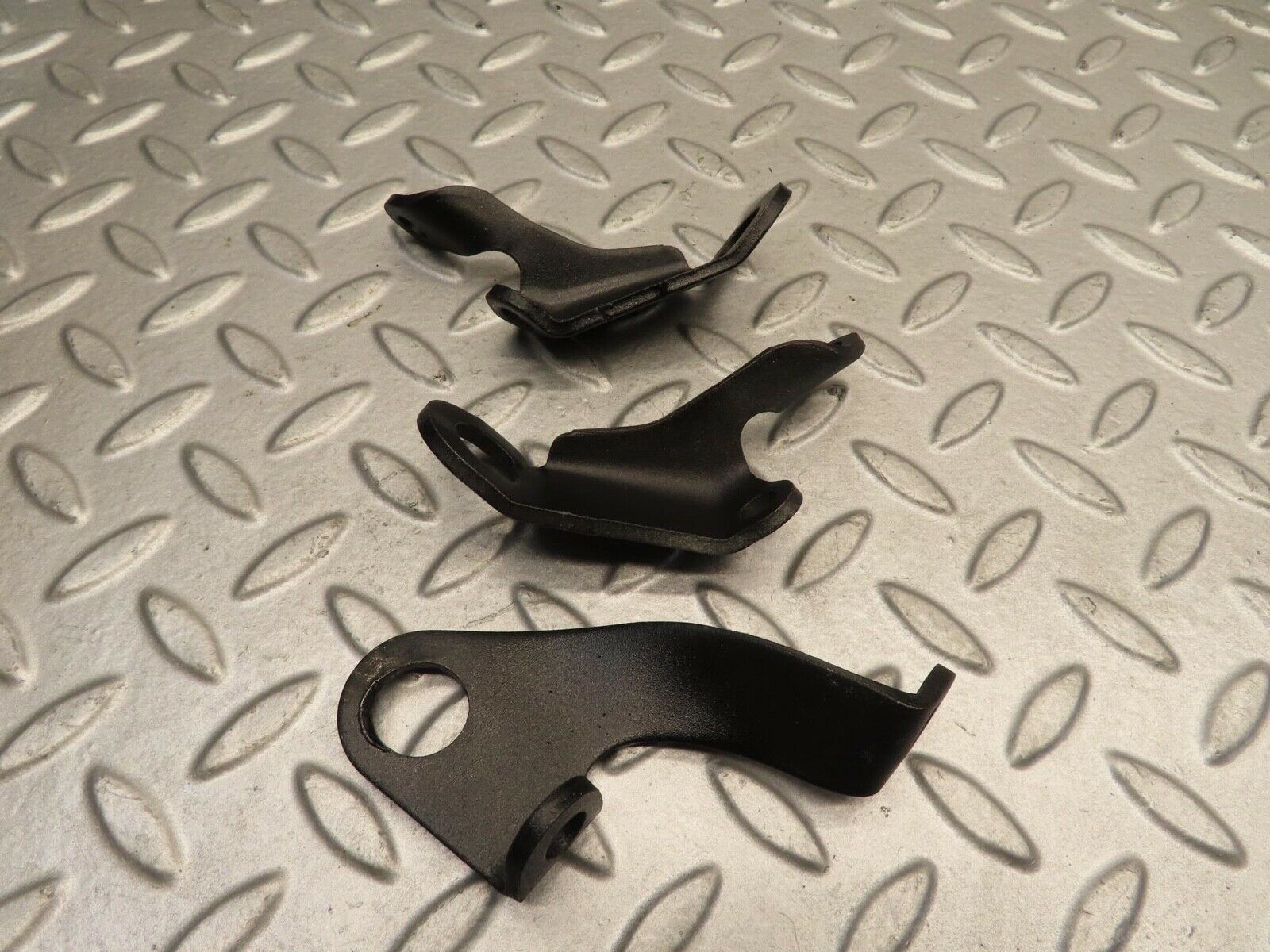 11783 Mercedes-Benz R107 450SL Engine Lifting Eyes Hooks