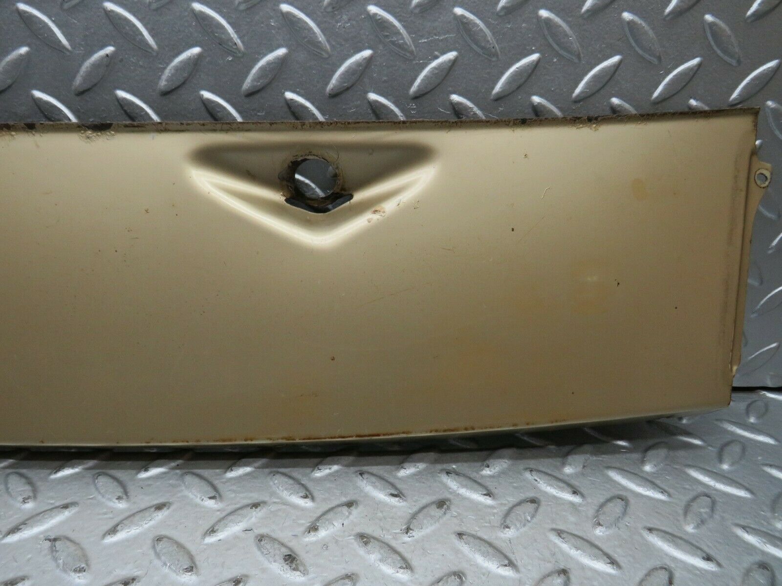 22080 Mercedes-Benz S123 280TE Wagon Wiper Motor Assembly Cover Access Panel