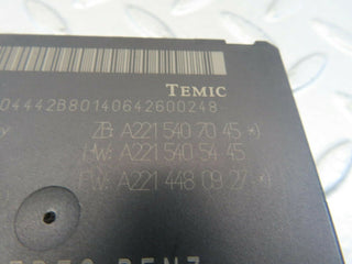 11126 Mercedes-Benz W221 S320 Central Gateway ECU 2215407045
