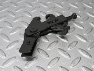 38942 Mercedes-Benz W201 190E 2.6L Handbrake Adjusting Handbrake Regulator