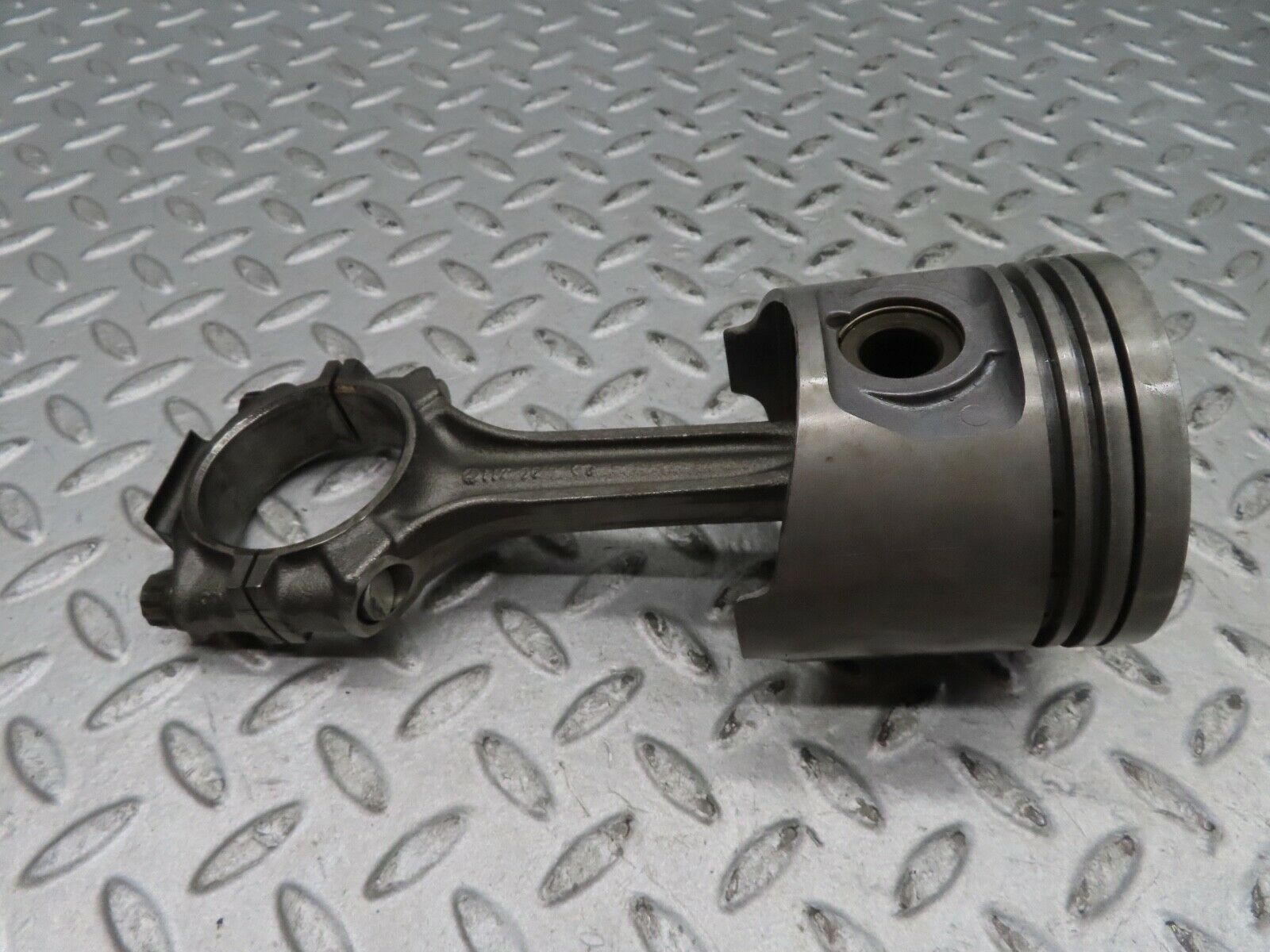 17854 Mercedes-Benz W116 450SEL Piston With Connecting Rod 91.99 mm