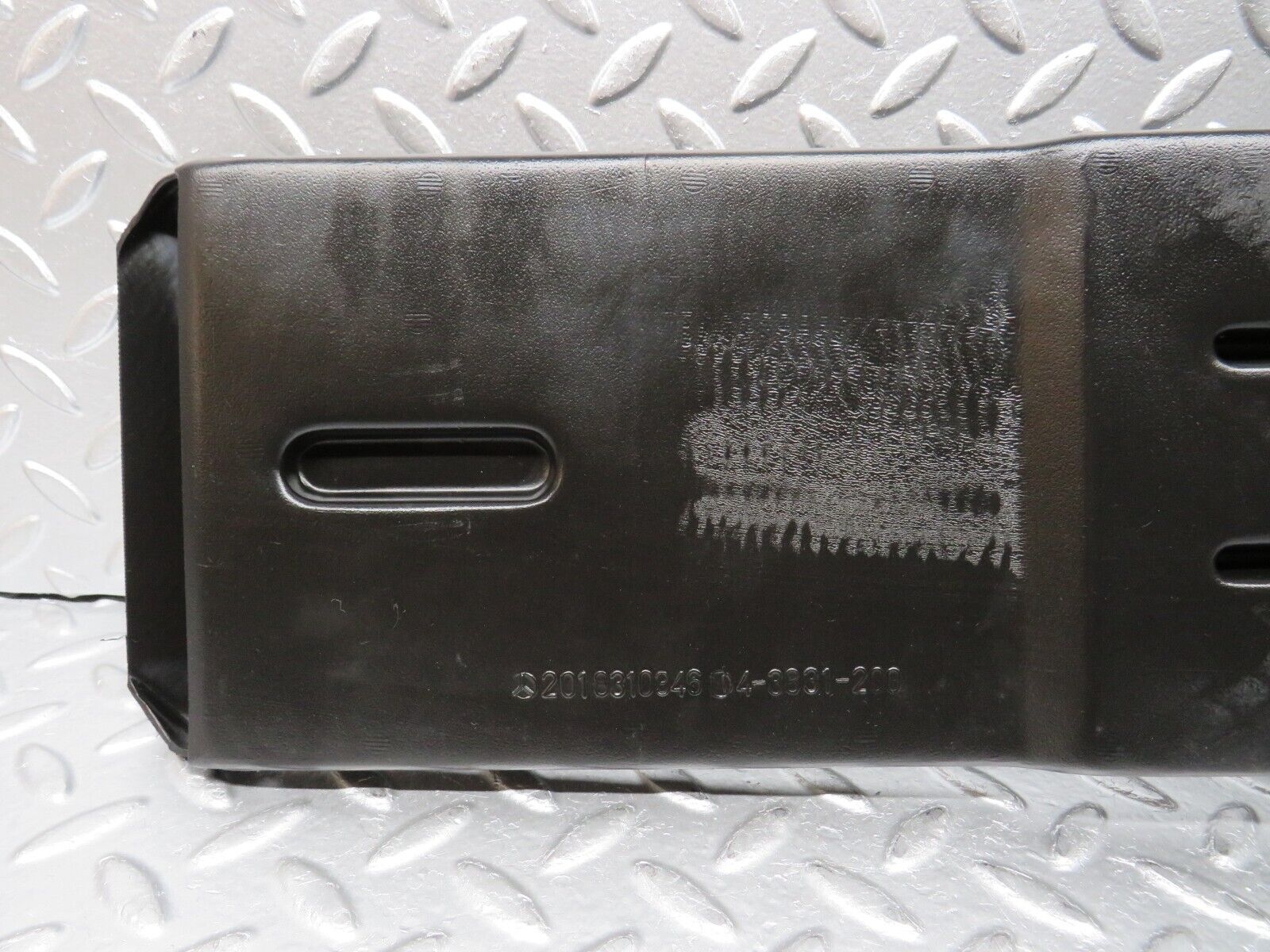 30725 Mercedes-Benz W201 190E 2.0L Dashboard Duct 2018310346