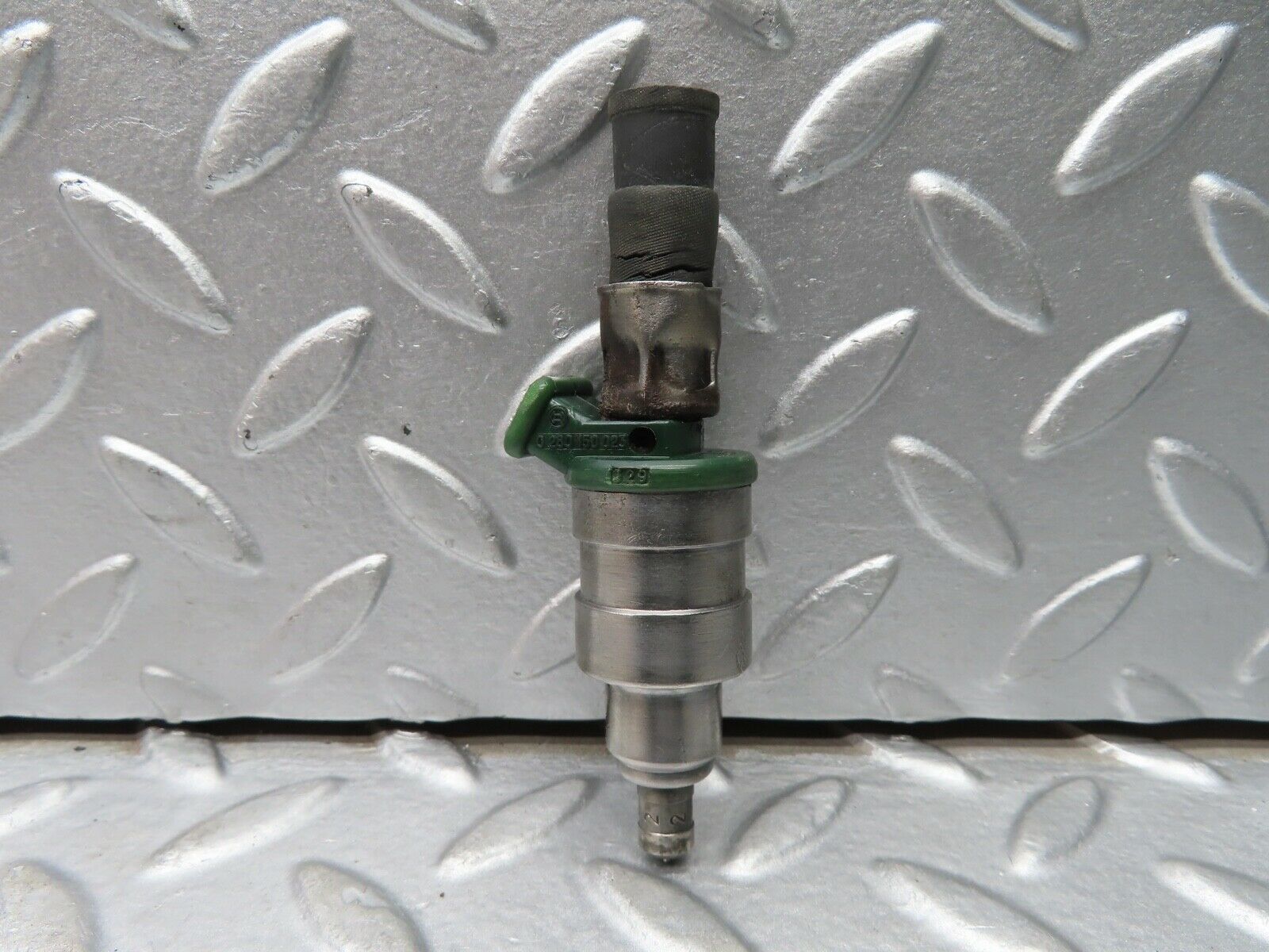 20927 Mercedes-Benz W114 250CE Coupe Fuel Injector Bosch 0280150023