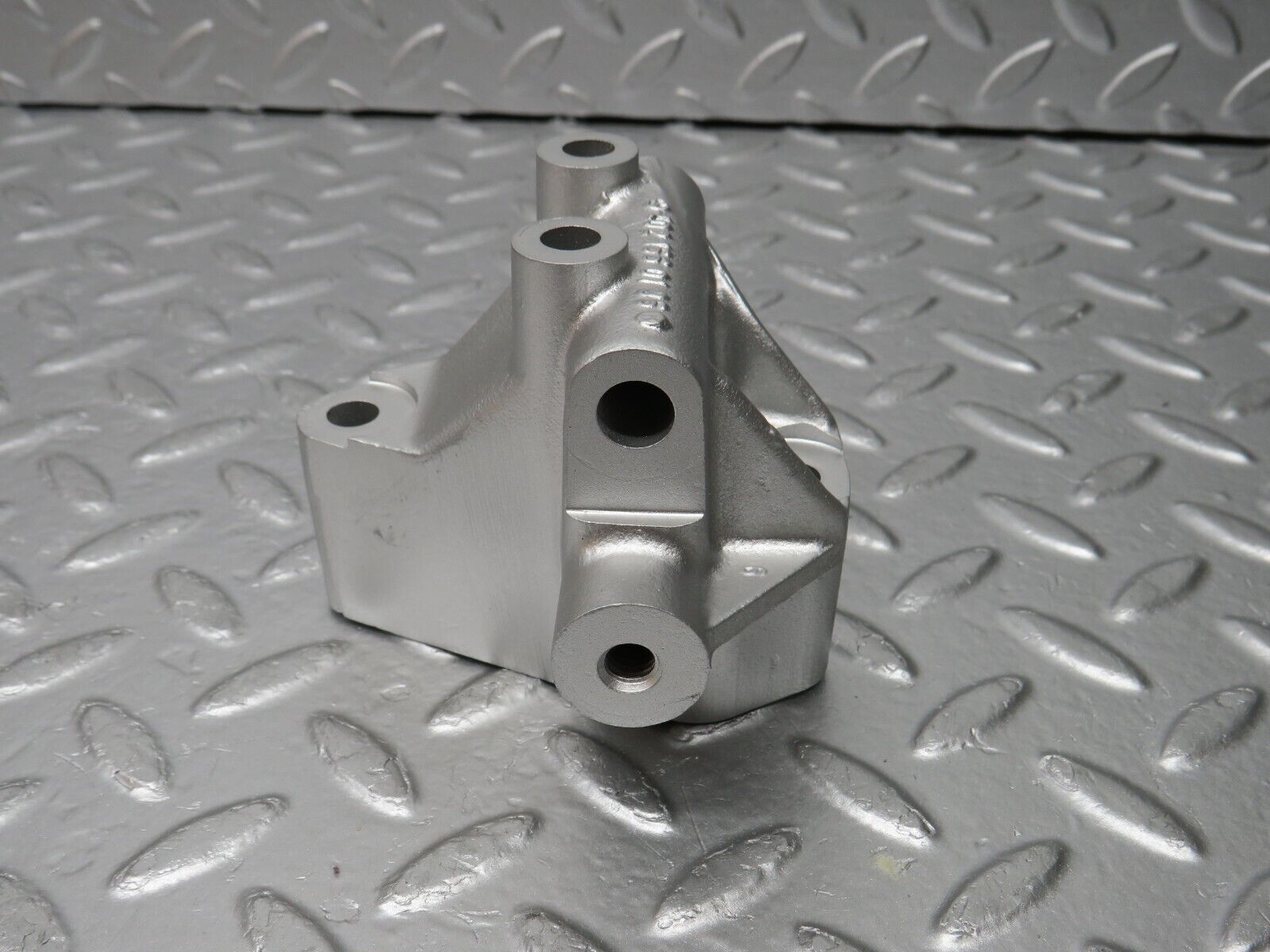 30903 Mercedes-Benz W201 190E 2.0L Alternator Holder Bracket 1021550135