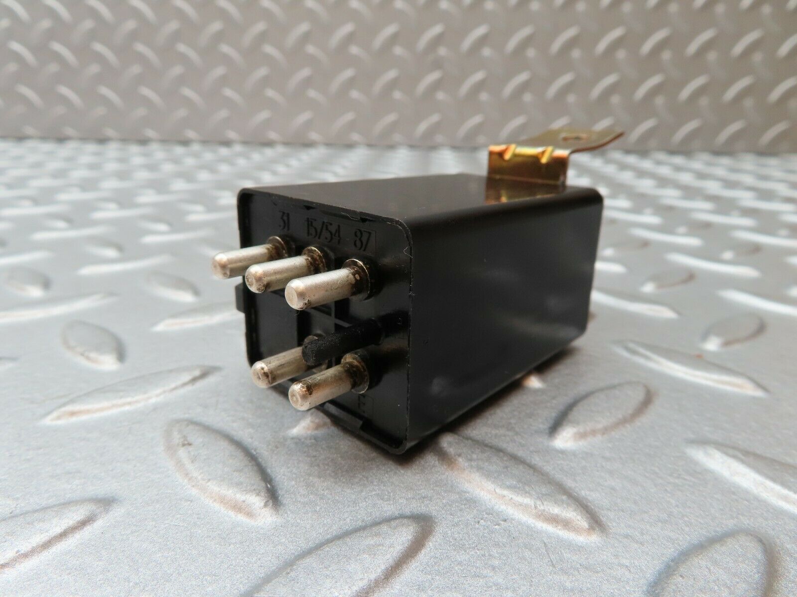 4352 Mercedes-Benz W123 230E Rear Heated Window Relay 1078200010