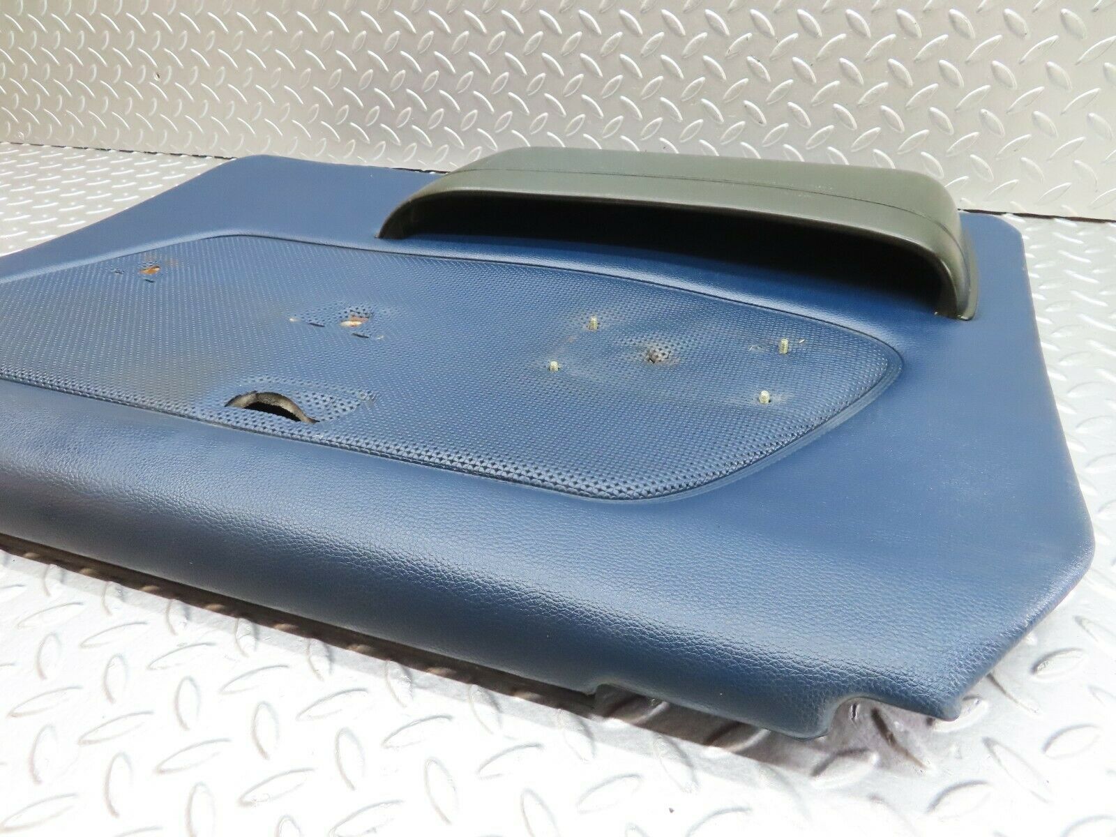 18025 Mercedes-Benz W123 200 Front Right Door Card Blue