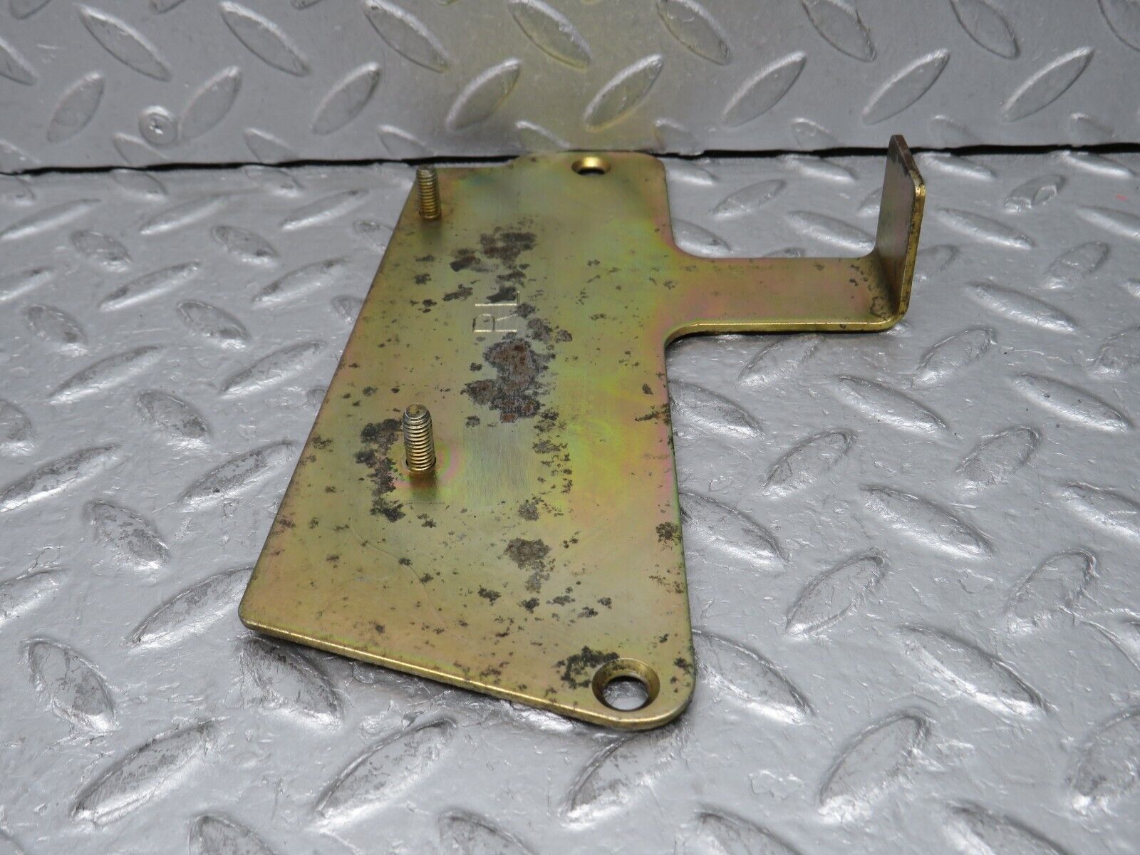 37780 Mercedes-Benz A124 320E Cabriolet Engine Control Unit Tray Bracket 1245404973