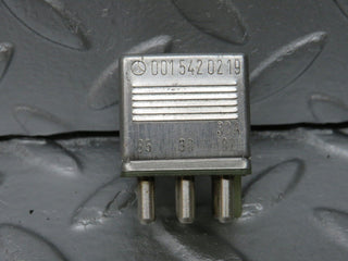 W126 multi purpose relay used OEM