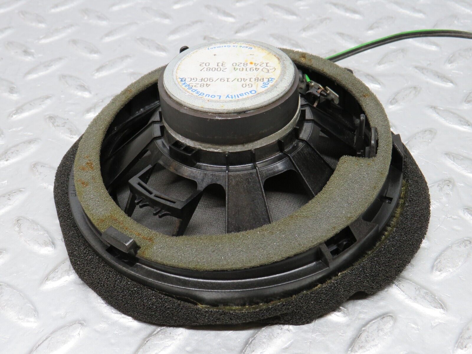 37865 Mercedes-Benz A124 320E Cabriolet Rear Left Door Speaker 1248203102