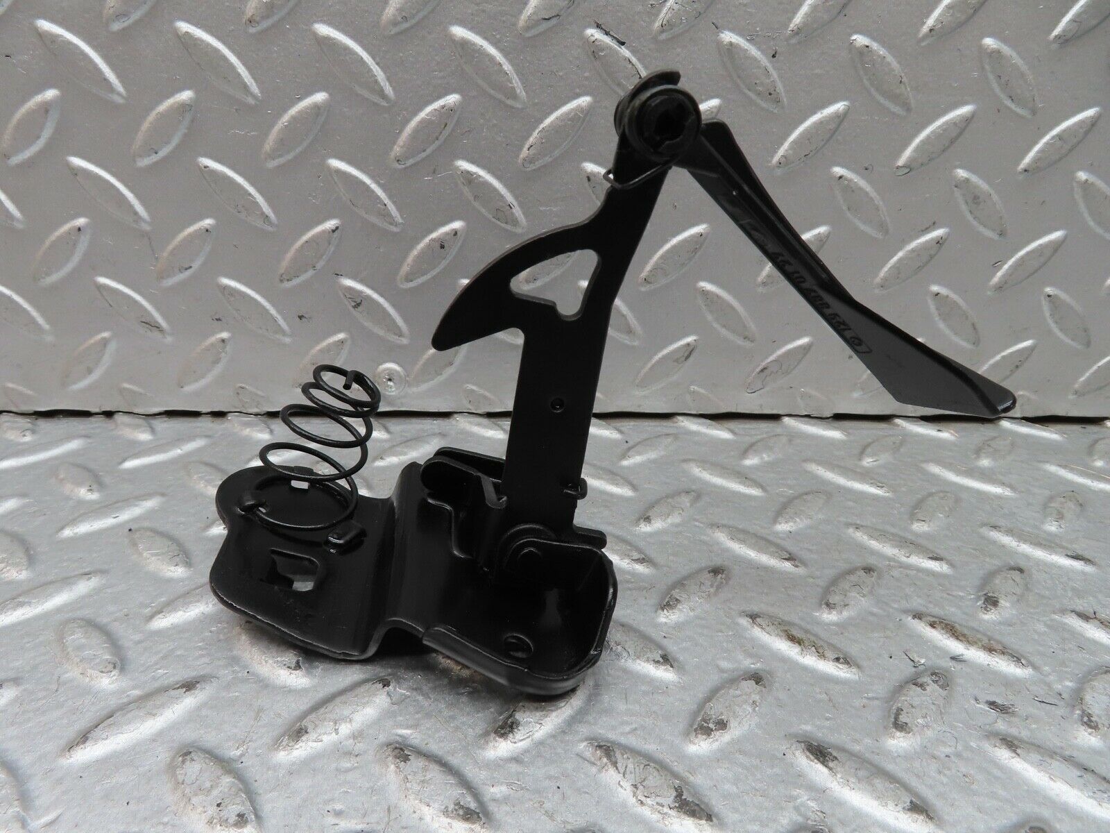 19758 Mercedes-Benz C140 CL420 Coupe Bonnet Release Latch 1298800064