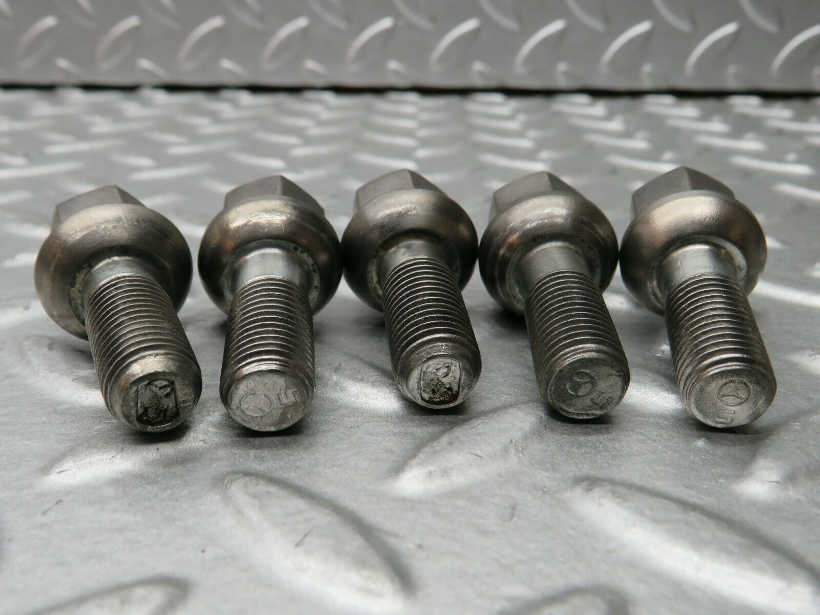22270 Mercedes-Benz 5x Alloy Wheel Lug Bolt M12x1.5