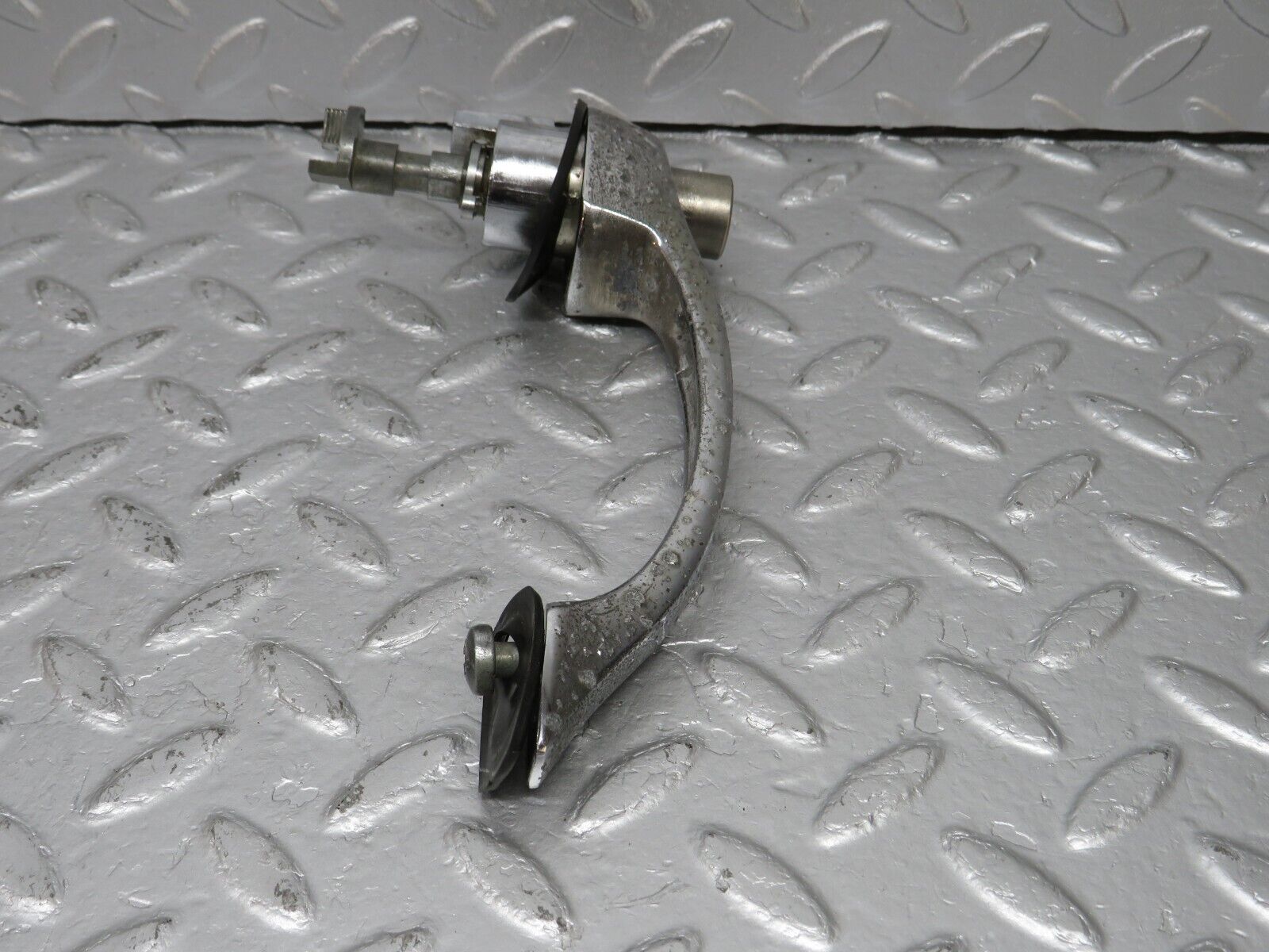 40279 Mercedes-Benz W110 230 Front Left Door Exterior Handle No Key