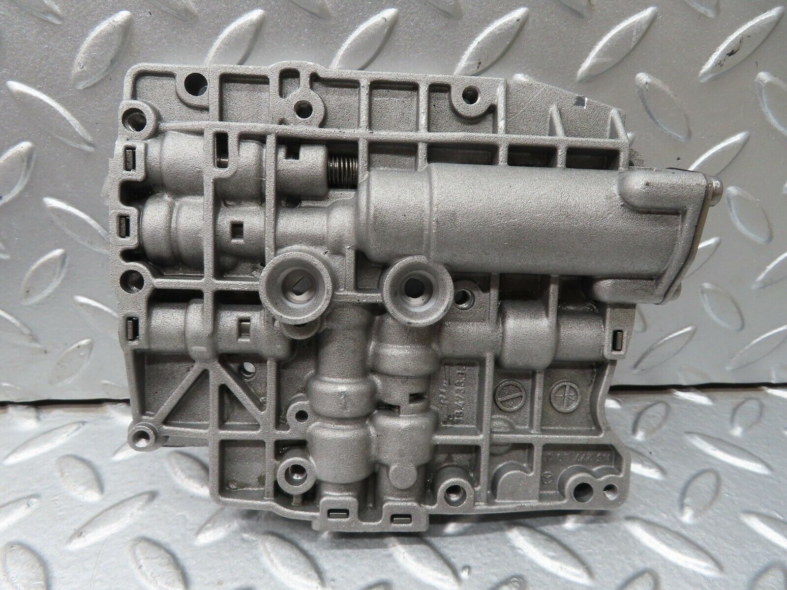 19769 Mercedes-Benz W123 722.122 Automatic Gearbox Valve Body 1162770901