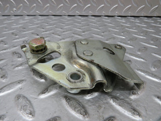 26337 Mercedes-Benz W116 450SE Front Right Seat Belt Bracket