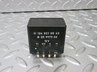 31271 Mercedes-Benz S124 220TE Wagon Rear Windscreen Wiper Relay 1248210063