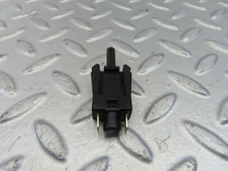 10404 Mercedes-Benz W201 190E Door Contact Switch 0015458714