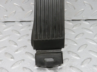 32597 Mercedes-Benz S124 300TE Wagon Accelerator Pedal With Rubber 1233010082
