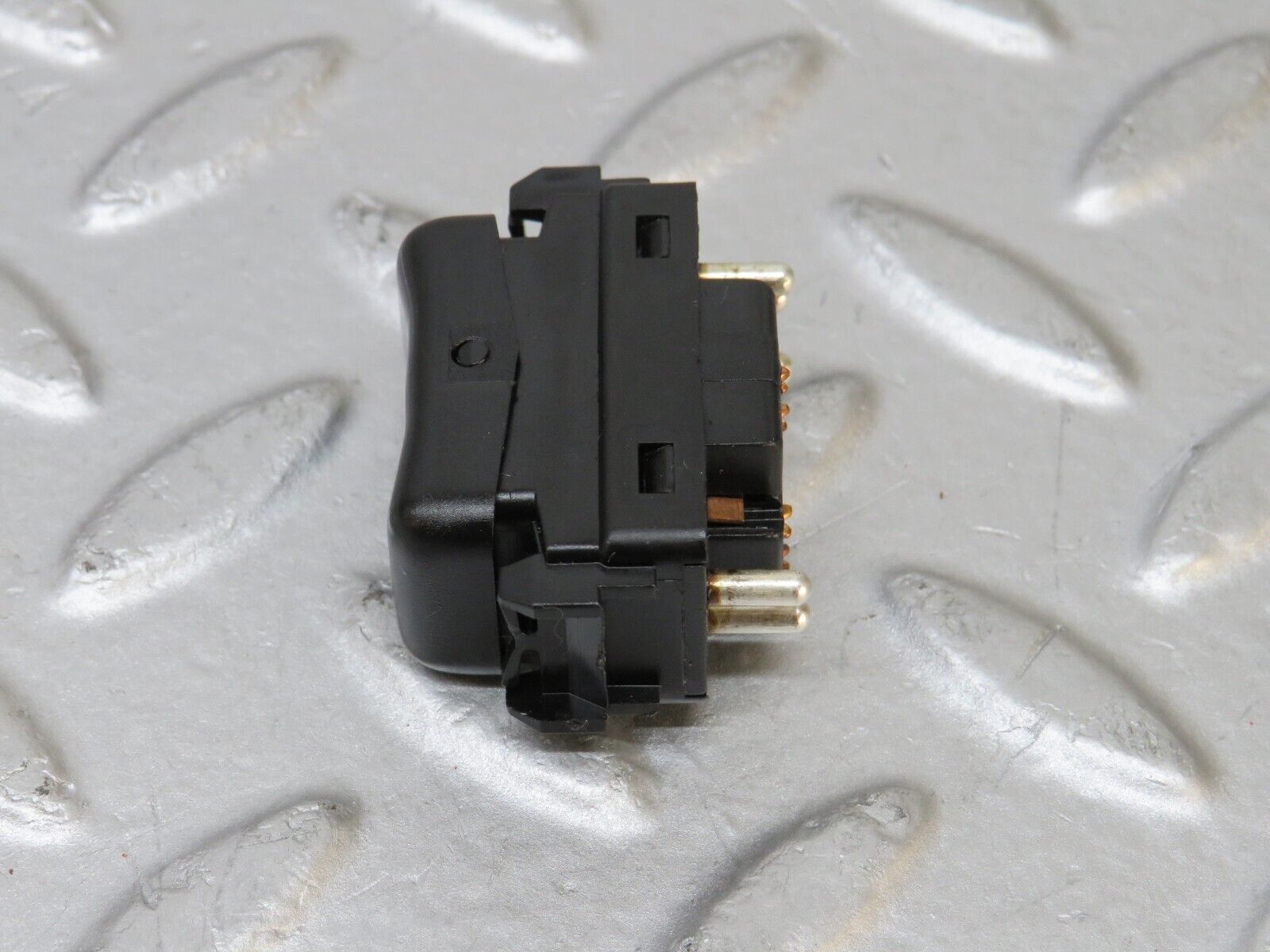 36912 Mercedes-Benz C126 420SEC Coupe Electric Window Switch Right 1248204510
