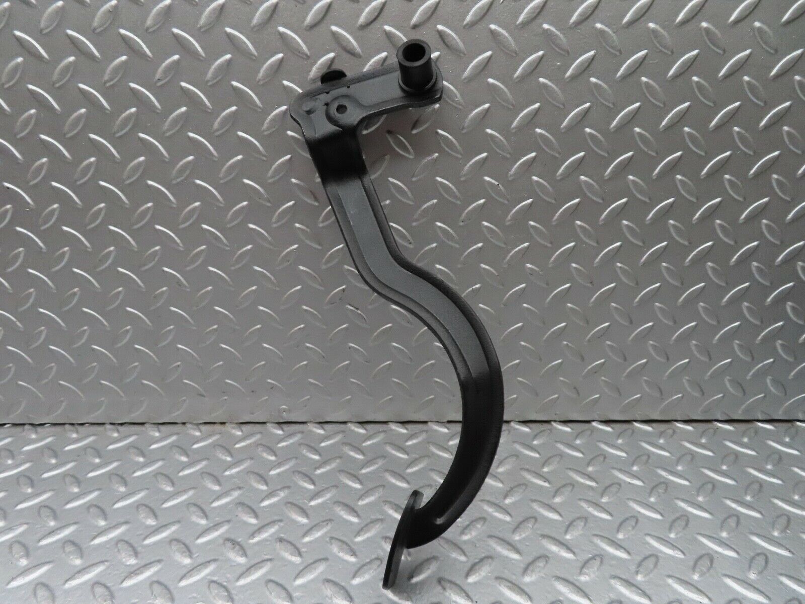 18246 Mercedes-Benz W111 220SE Coupe Clutch Pedal