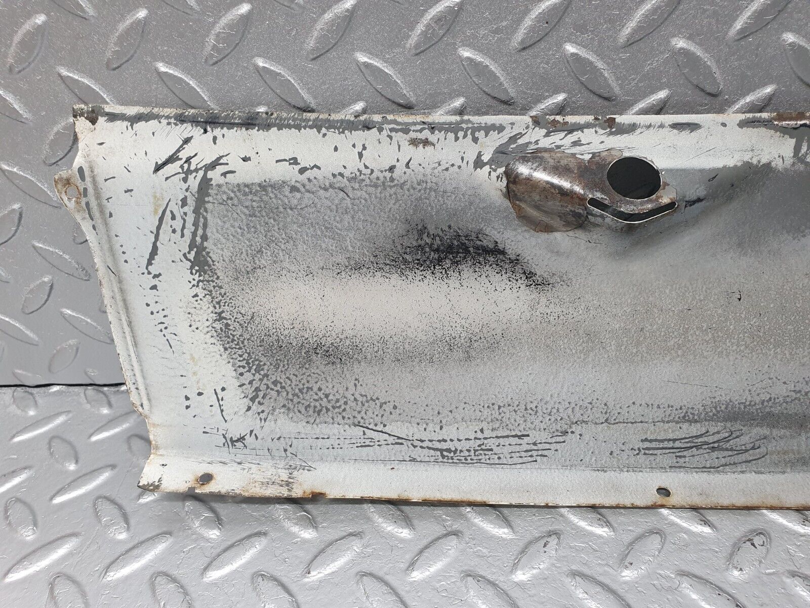 40708 Mercedes-Benz W123 300D Wiper Motor Assembly Cover Access Panel