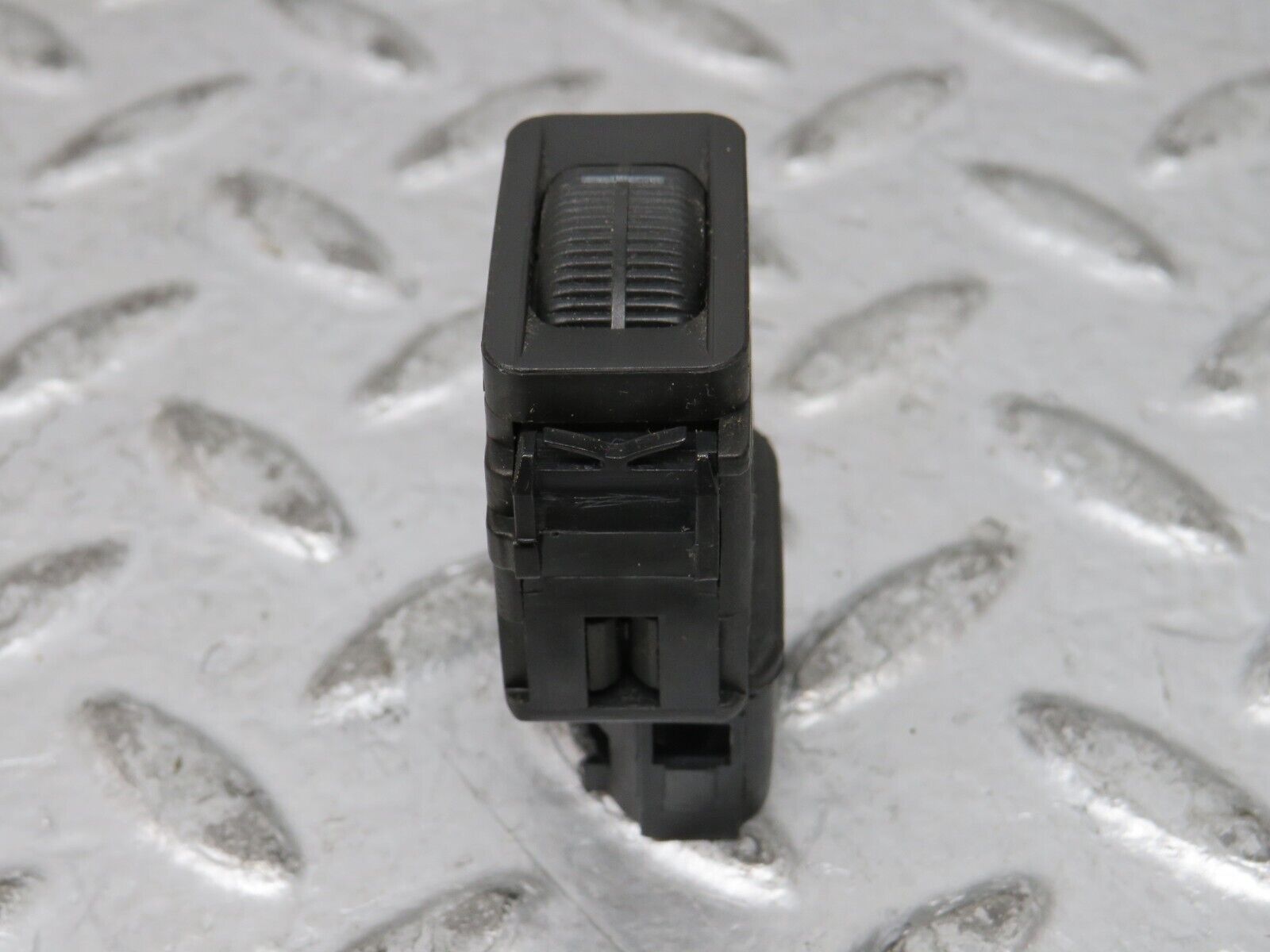 27586 Mercedes-Benz S124 300TE Wagon Headlight Level Switch 1248000673