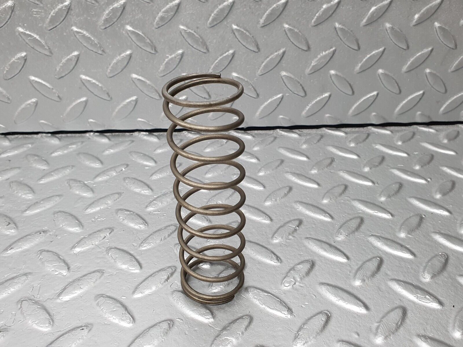 41312 Mercedes-Benz W123 300D Automatic Gearbox Piston Spring 722.118