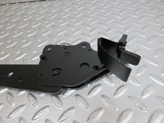 32514 Mercedes-Benz S124 300TE Wagon Rear Seat Hinge Pair