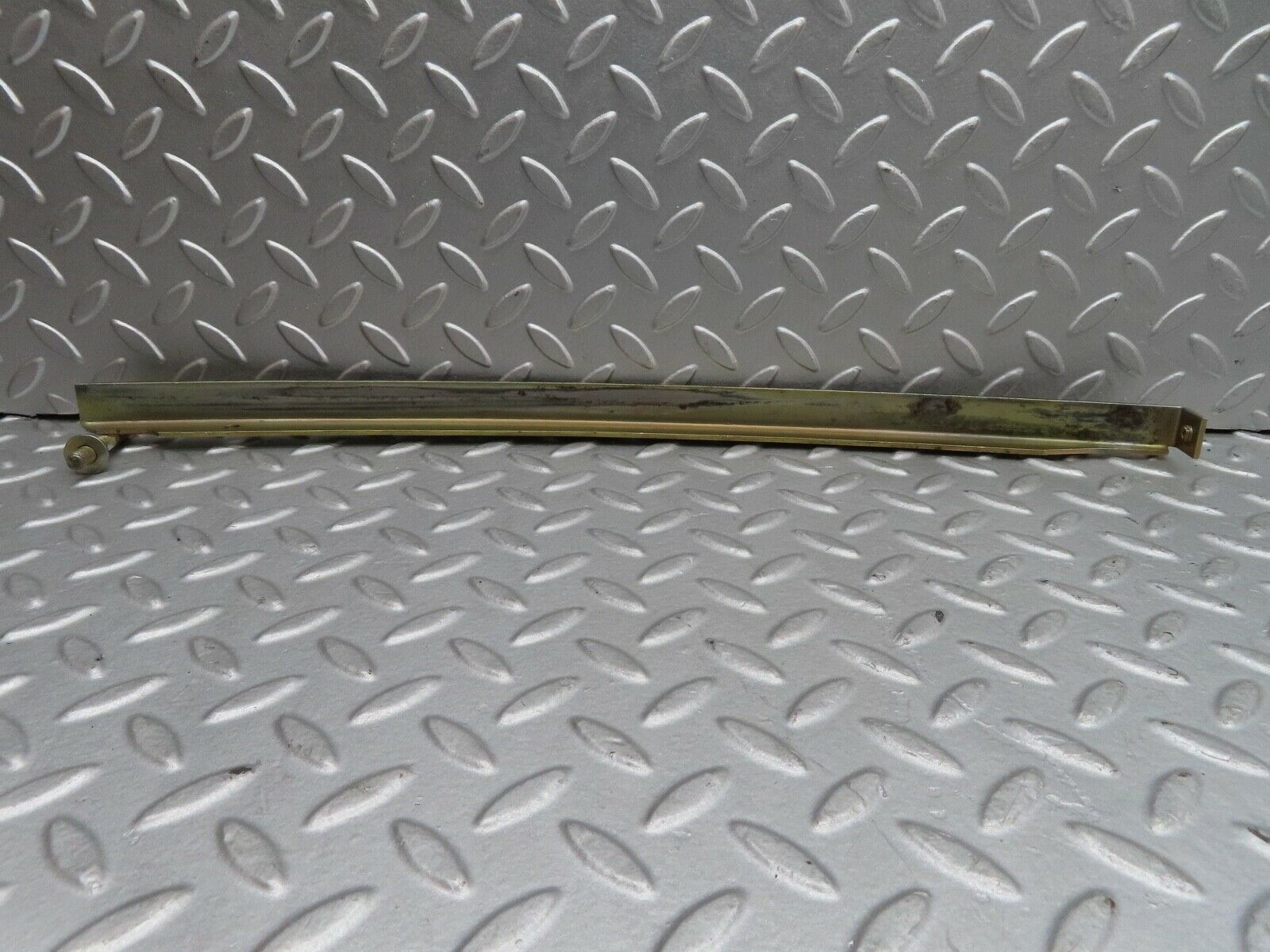 17068 Mercedes-Benz C123 280CE Coupe Right Door Window Channel