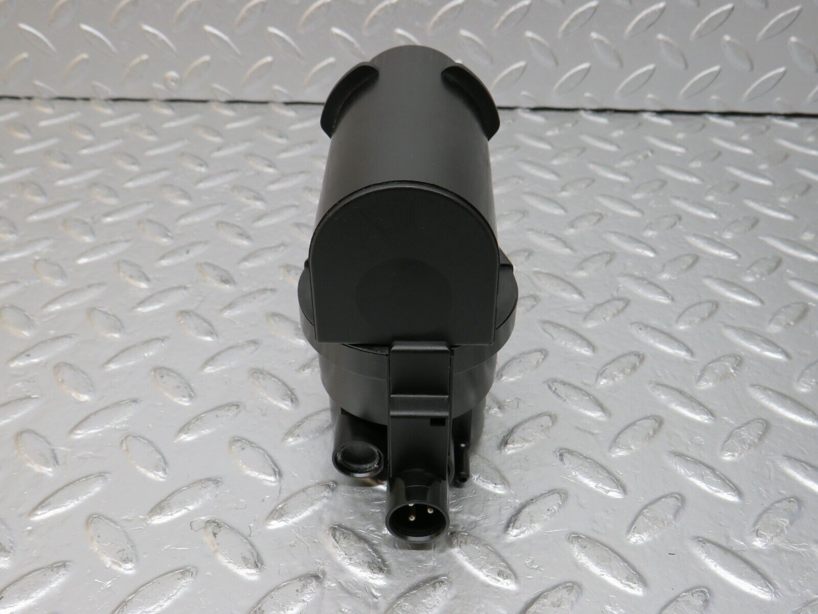 34344 Mercedes-Benz C126 380SEC Coupe Central Locking Pump Hella 1268000348
