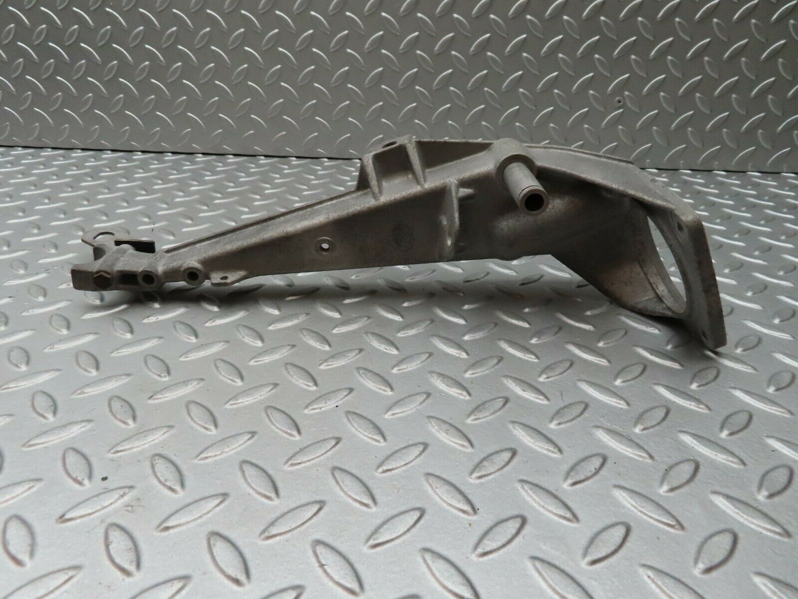 4773 Mercedes-Benz W114 280CE Coupe Brake Pedal Bracket 1152940701