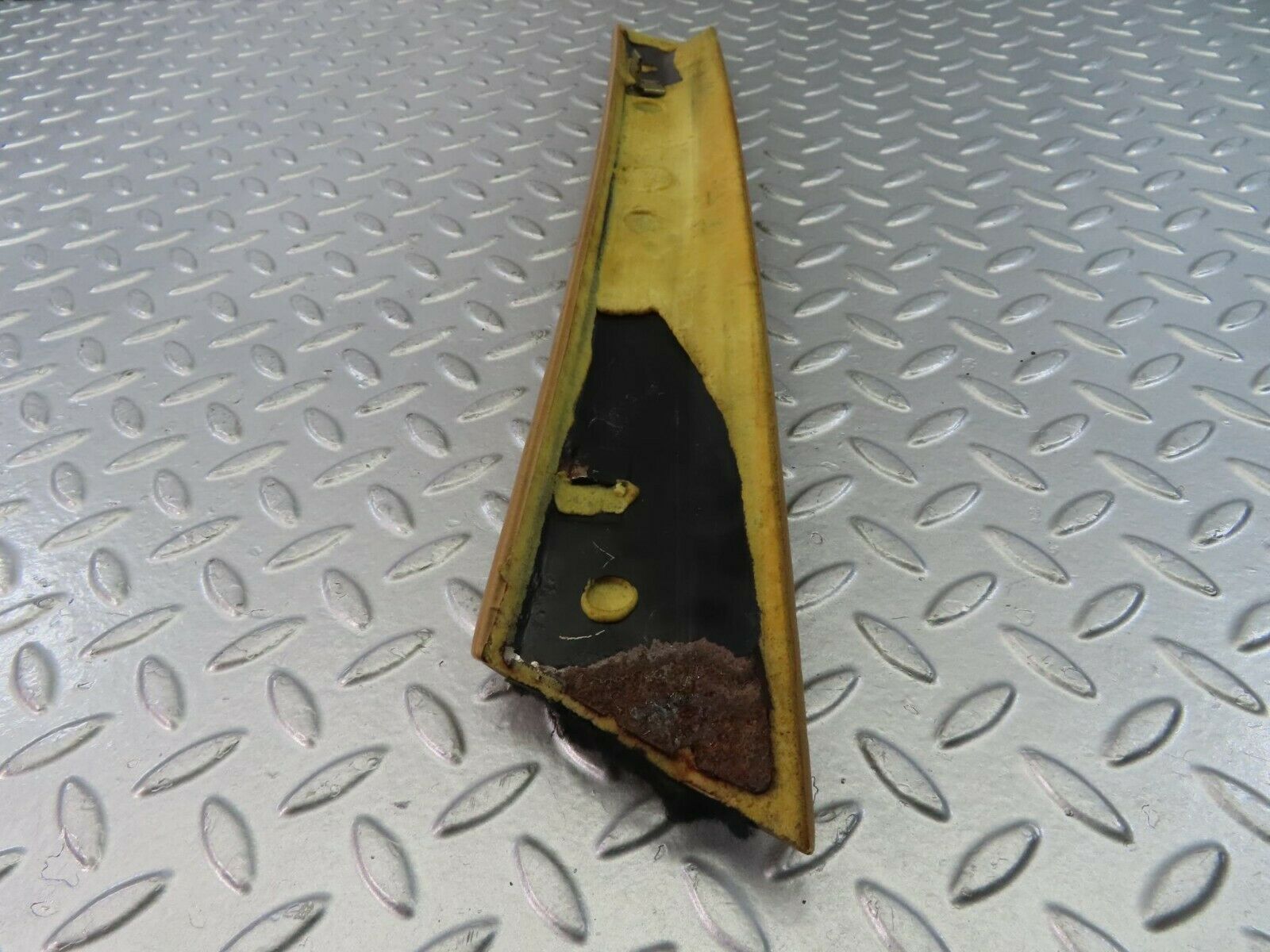 10683 Mercedes-Benz W123 230E A Pillar Cover Right Side