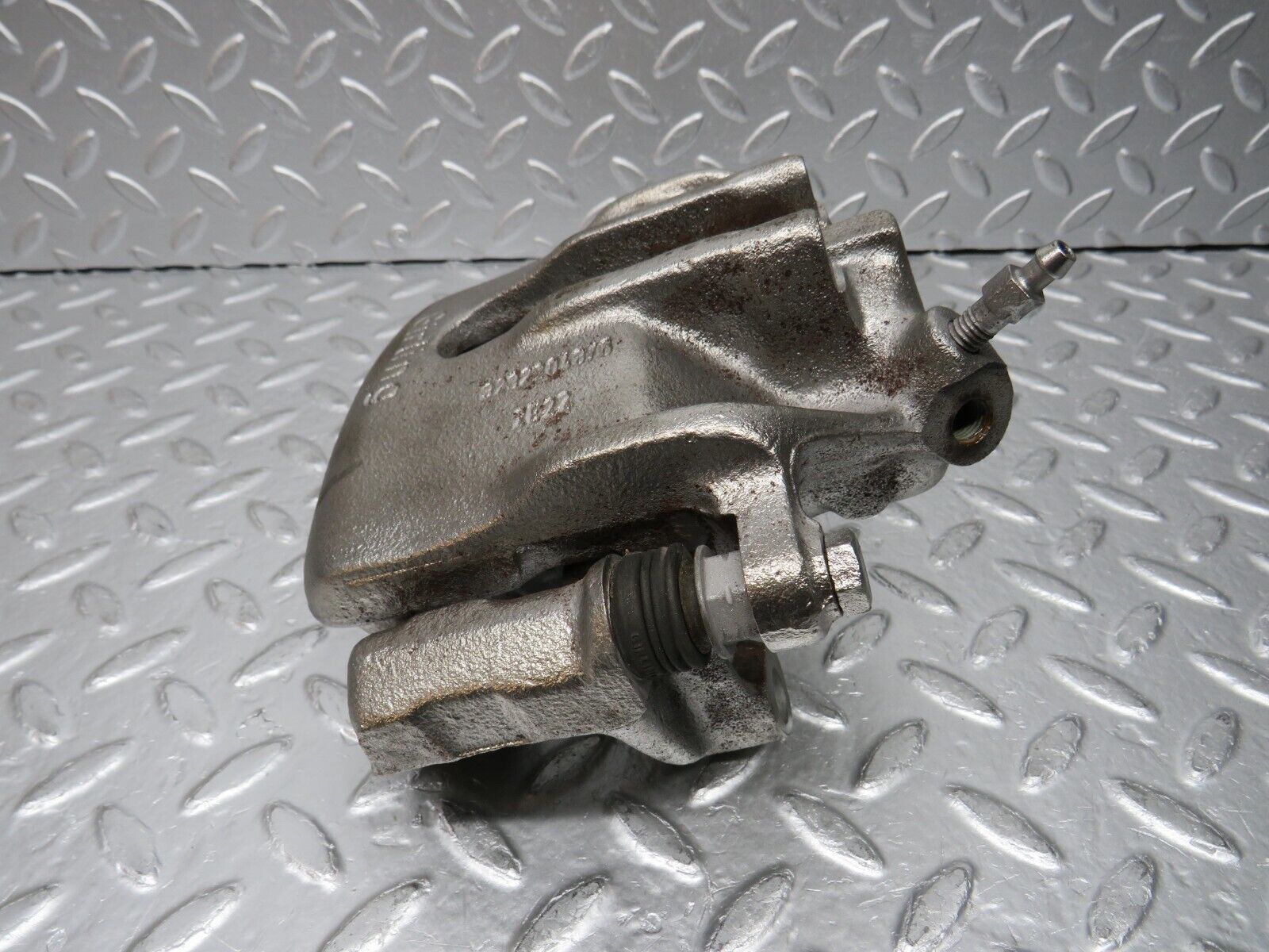30457 Mercedes-Benz W124 230E Front Right Brake Caliper Girling