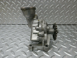 W124 Wagon oil pump used OEM