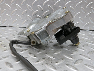 W124 Wagon rear wiper motor used OEM