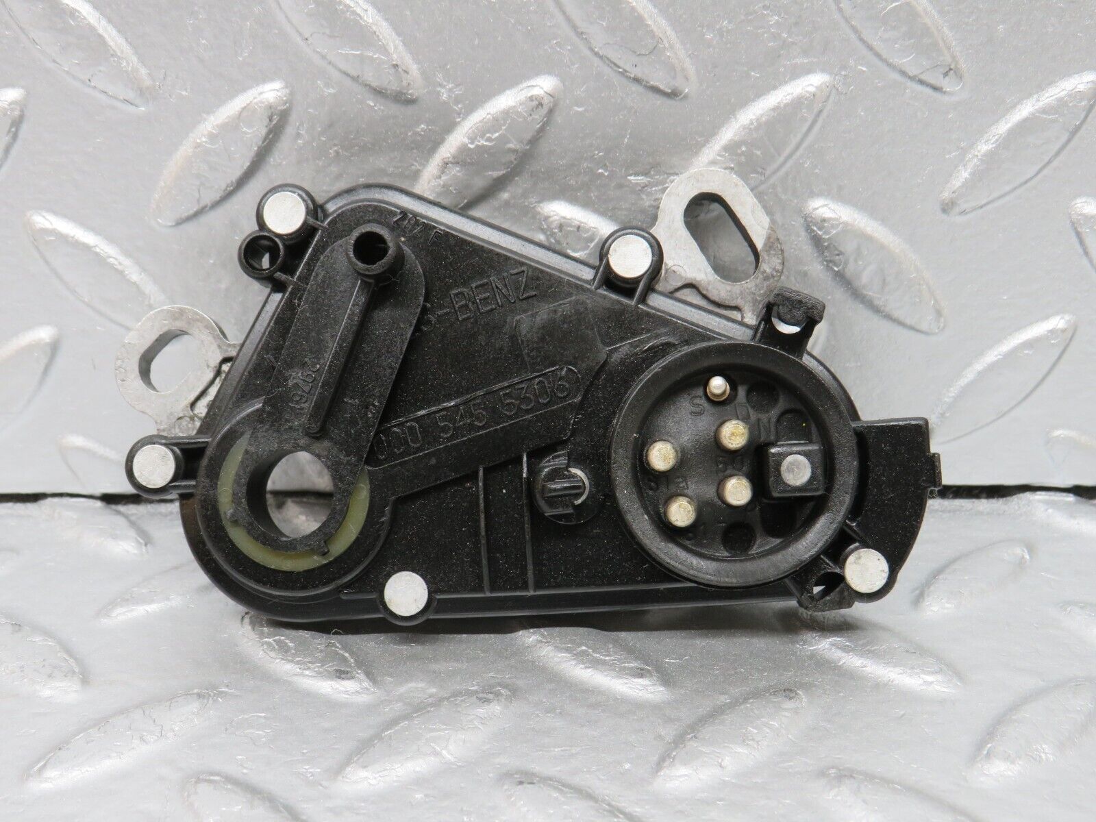 33133 Mercedes-Benz W126 380 V8 M116 Reverse Light Switch 0005455306