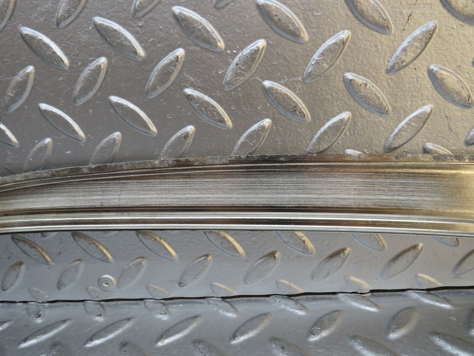 29921 Mercedes-Benz W123 230E C Pillar Exterior Chrome Trim Right Side