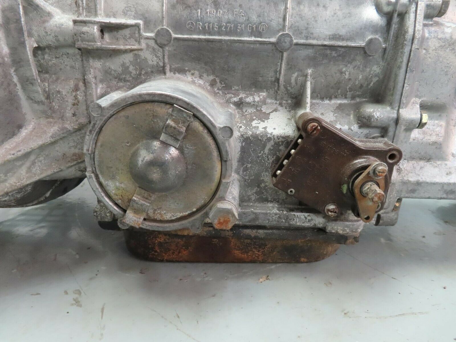 7112 Mercedes-Benz C107 350SLC Coupe Automatic Gearbox 1152713101
