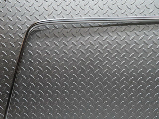 19122 Mercedes-Benz W123 300D Rear Windscreen Chrome Frame