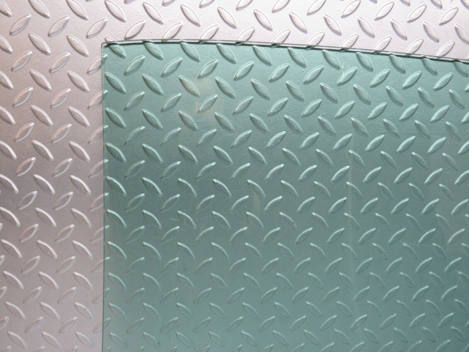 39665 Mercedes-Benz R129 320SL Coupe Left Door Window Glass