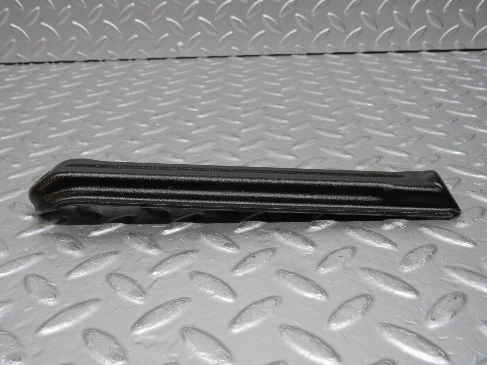 30962 Mercedes-Benz W124 230E Air Intake Manifold Bracket