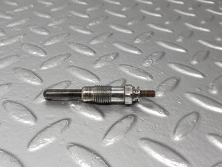 40847 Mercedes-Benz W123 300D Glow Plug Beru 0100221107