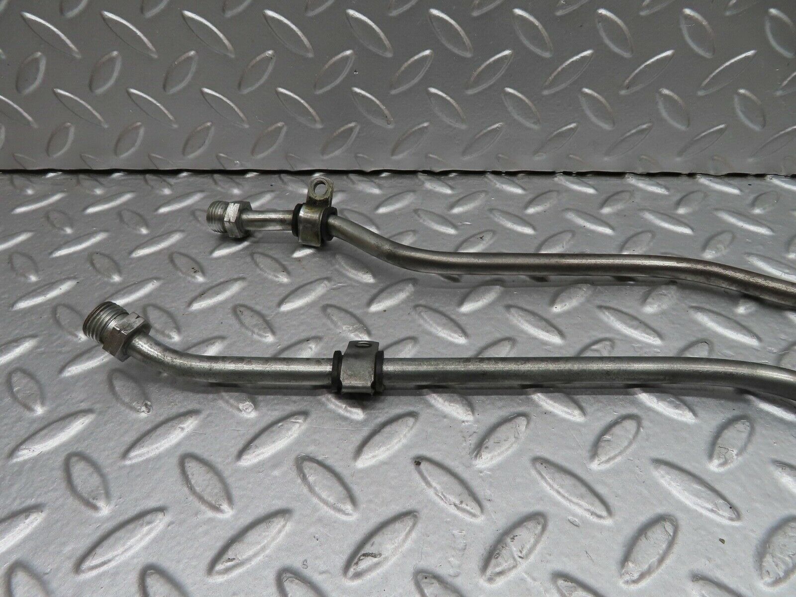 21598 Mercedes-Benz W126 300SE Gearbox Oil Pipe Hose