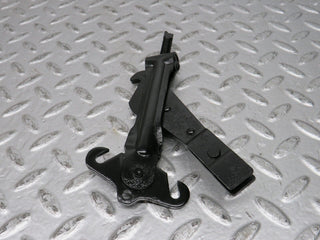 31989 Mercedes-Benz W123 230E Handbrake Adjusting Handbrake Regulator