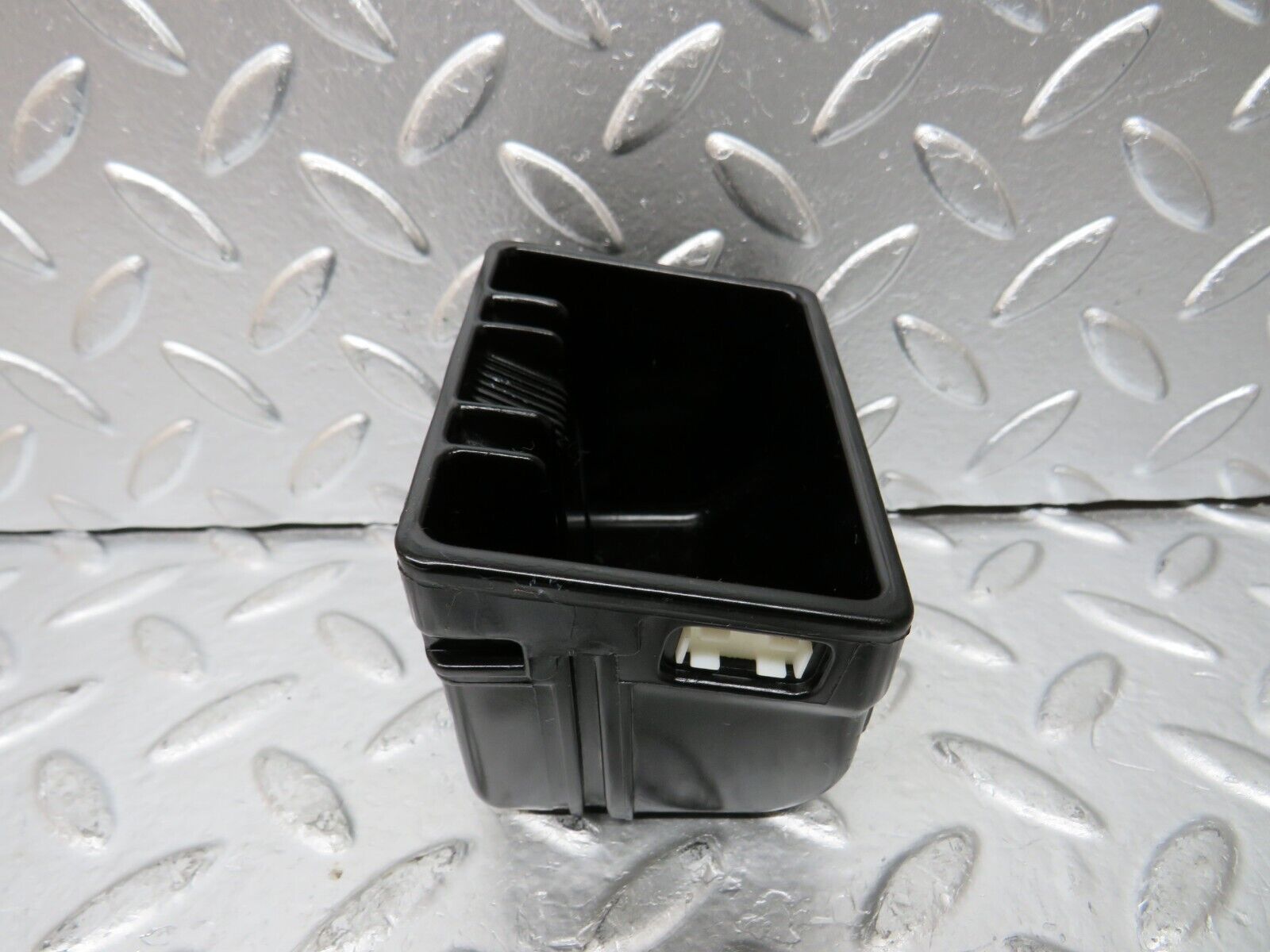 24864 Mercedes-Benz W140 S320 Ashtray 1408100028