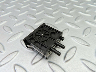 6105 Mercedes-Benz W126 380SE Headlight Level Switch 0008000773